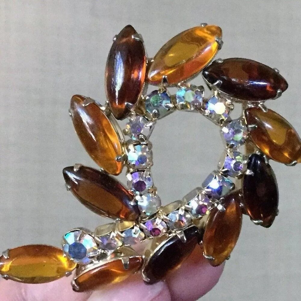 Delizza and Elster Julianna Brooch topaz Cabochon and rhinestone brooch